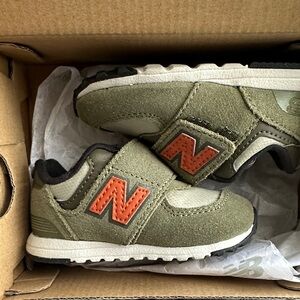 New Balance Kids' Green and Orange Sneakers